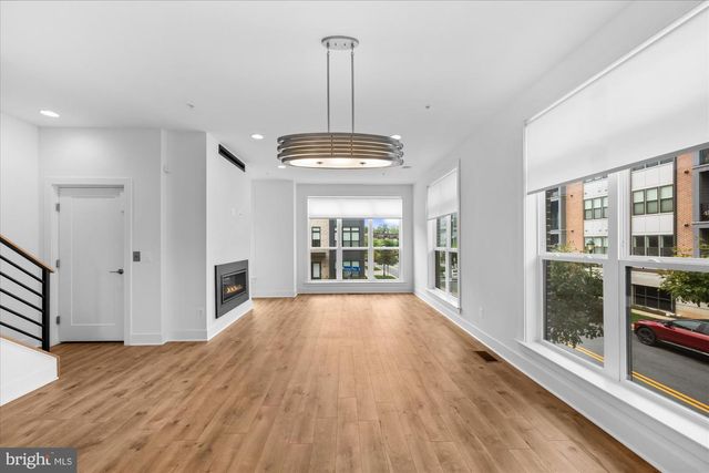 3301 WOODLAND PHLOX ST, Rockville, MD 20852
