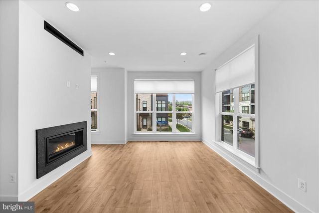 3301 WOODLAND PHLOX ST, Rockville, MD 20852