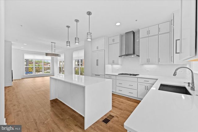 3301 WOODLAND PHLOX ST, Rockville, MD 20852
