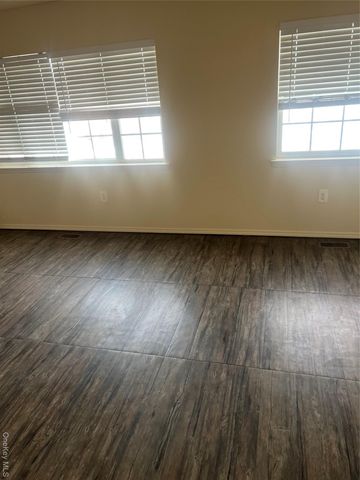 219 Surf Drive 134B, Bronx, NY 10473