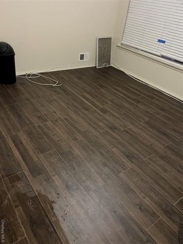 219 Surf Drive 134B, Bronx, NY 10473