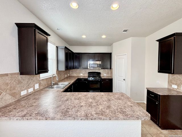 3314 Candleside, San Antonio, TX 78244