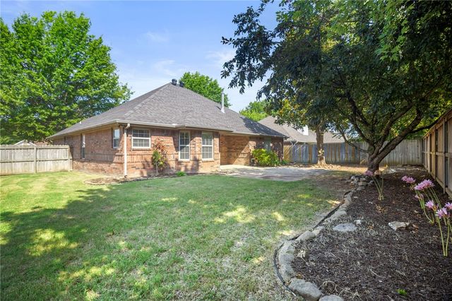 5213 S 60th Place, Rogers, AR 72758