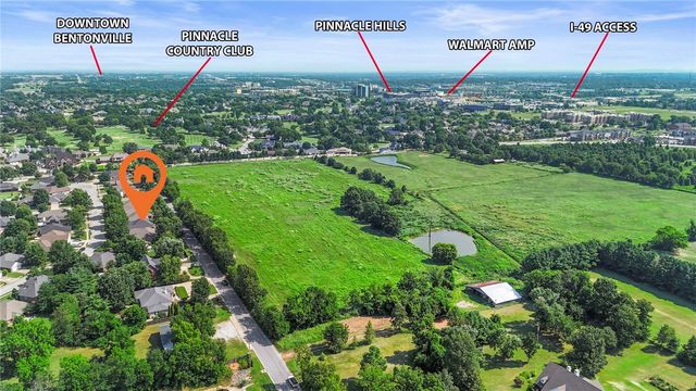 5213 S 60th Place, Rogers, AR 72758