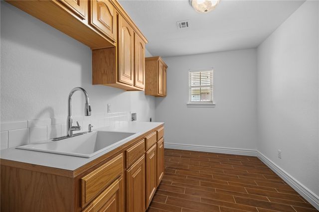 5213 S 60th Place, Rogers, AR 72758