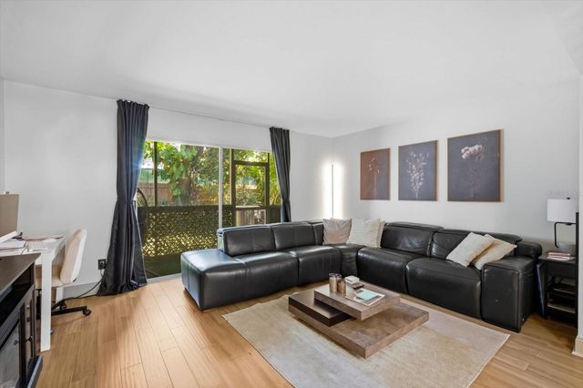 3673 45TH WAY N, St Petersburg, FL 33713