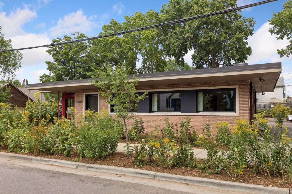 901 23rd Avenue NE, Minneapolis, MN 55418 — photo 2