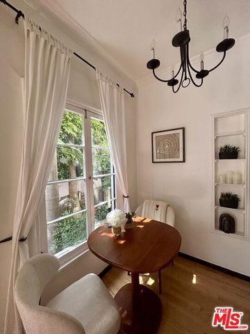 854 4th Street F, Santa Monica, CA 90403