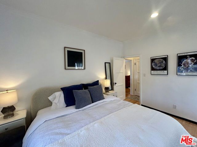 854 4th Street F, Santa Monica, CA 90403