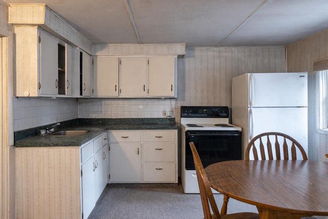 9651 CLAYTON AVENUE, Neenah, WI 54956