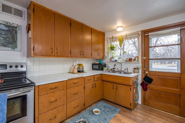 9651 CLAYTON AVENUE, Neenah, WI 54956