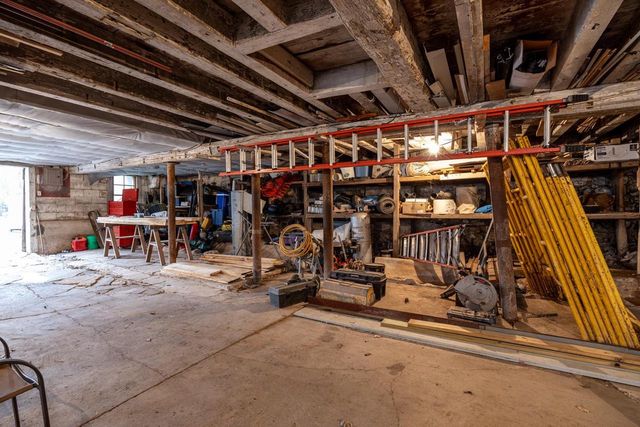 9651 CLAYTON AVENUE, Neenah, WI 54956