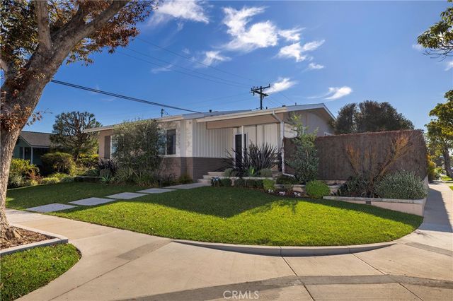 6702 E El Salvador Street, Long Beach, CA 90815