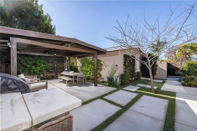 6702 E El Salvador Street, Long Beach, CA 90815