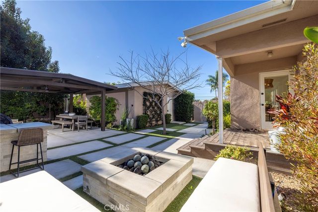 6702 E El Salvador Street, Long Beach, CA 90815