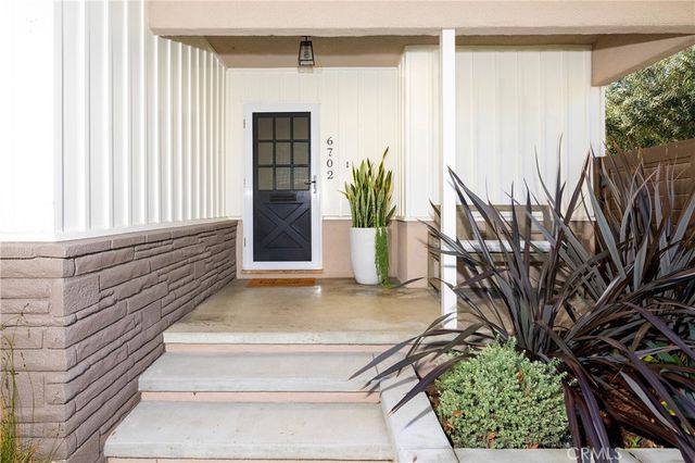 6702 E El Salvador Street, Long Beach, CA 90815