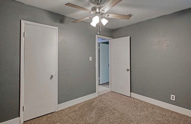 307 Dee Lane, Arlington, TX 76011