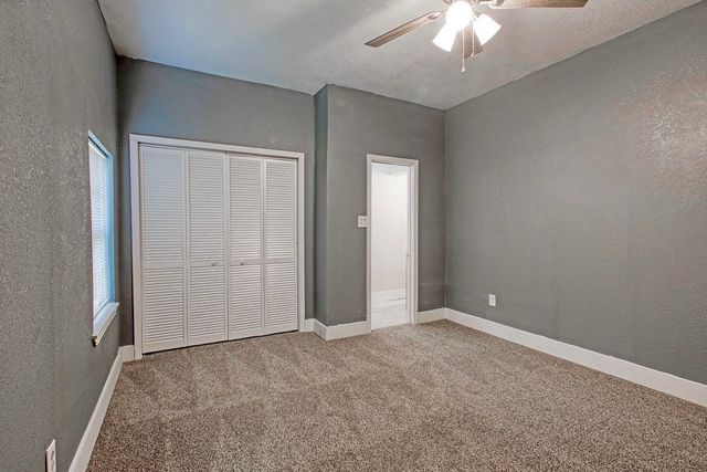 307 Dee Lane, Arlington, TX 76011