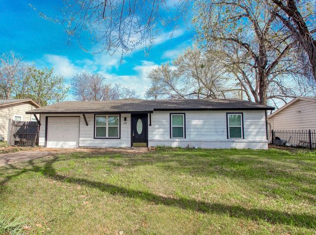 307 Dee Lane, Arlington, TX 76011