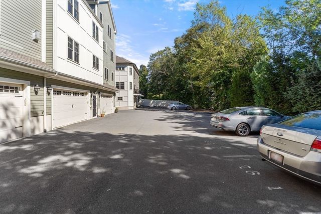 22 Hawthorne Street 2, Boston, MA 02119