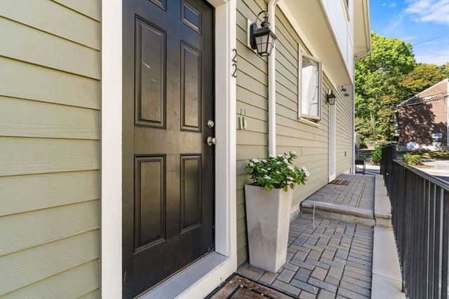22 Hawthorne Street 2, Boston, MA 02119