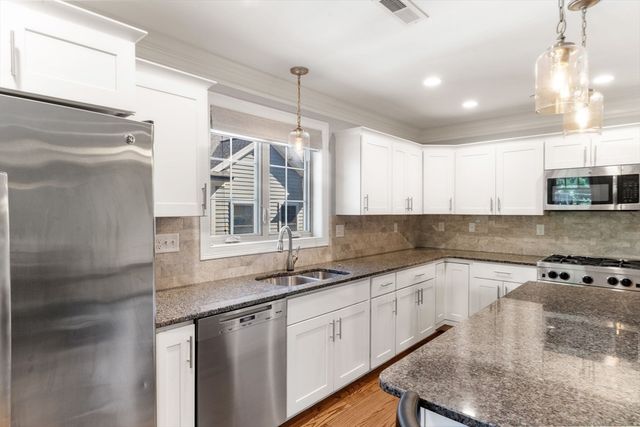 22 Hawthorne Street 2, Boston, MA 02119