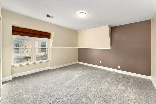 6708 W 109th Street E, Overland Park, KS 66211