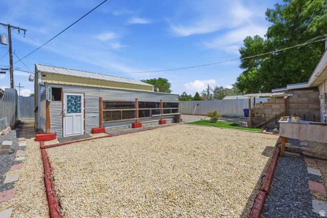 2950 W AMHERST AVE, West Valley City, UT 84119