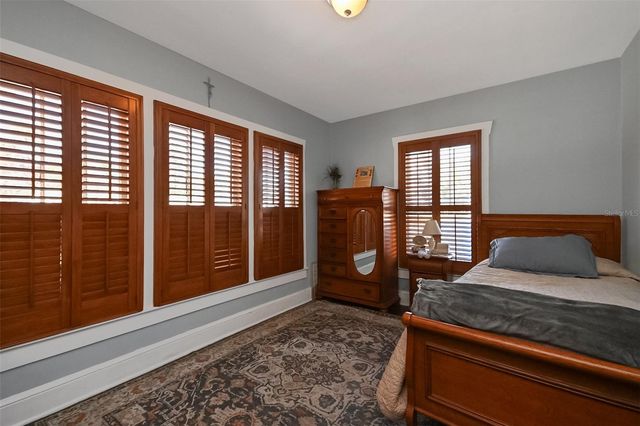 118 E YELKCA TERRACE, Edgewater, FL 32132