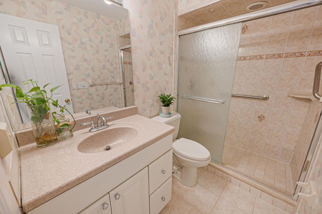 195 Alicia Drive 195, North Babylon, NY 11703
