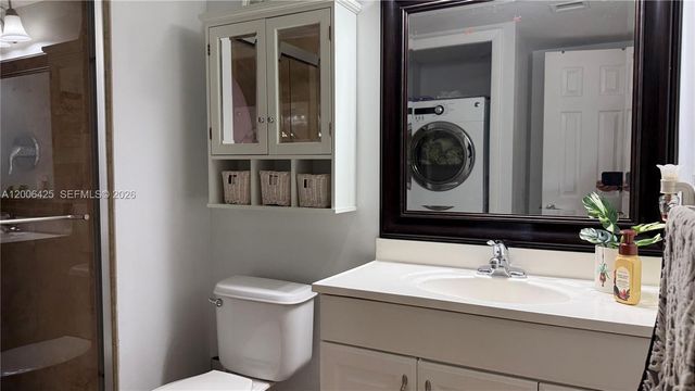 16551 Blatt Blvd 205, Weston, FL 33326