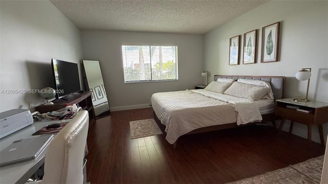 16551 Blatt Blvd 205, Weston, FL 33326