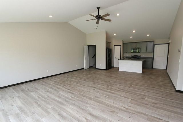 1012 NE 6th Avenue, Perham, MN 56573