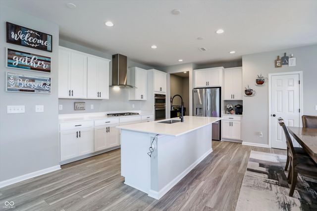 3862 Saddle Club South Parkway, Bargersville, IN 46106