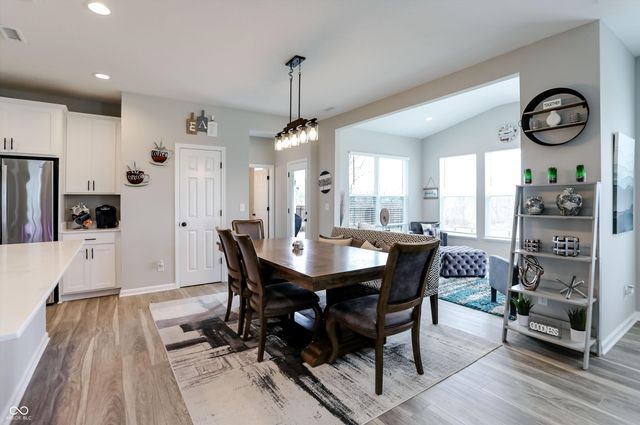 3862 Saddle Club South Parkway, Bargersville, IN 46106