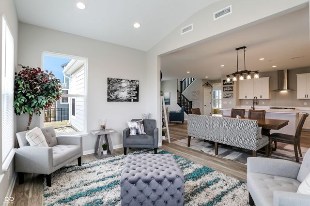 3862 Saddle Club South Parkway, Bargersville, IN 46106