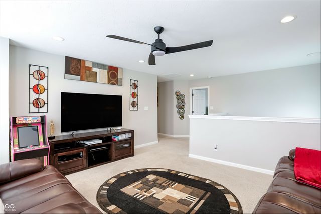 3862 Saddle Club South Parkway, Bargersville, IN 46106