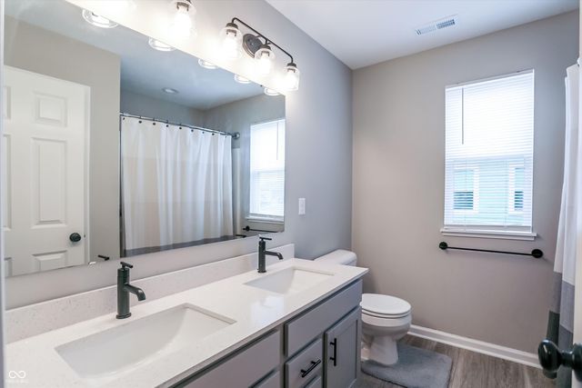 3862 Saddle Club South Parkway, Bargersville, IN 46106