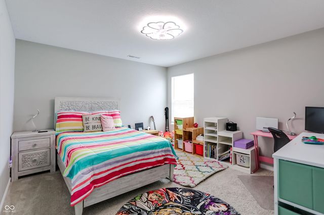 3862 Saddle Club South Parkway, Bargersville, IN 46106