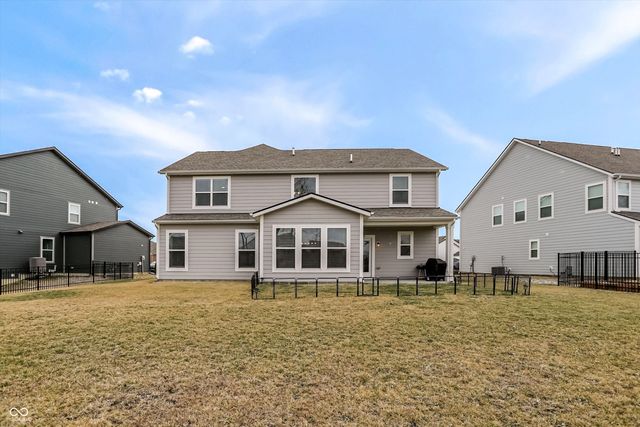 3862 Saddle Club South Parkway, Bargersville, IN 46106