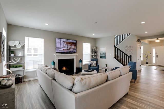 3862 Saddle Club South Parkway, Bargersville, IN 46106