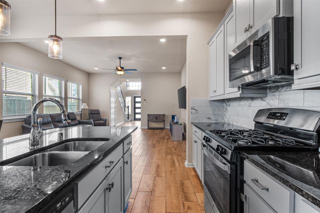 10517 Wild Chives, Conroe, TX 77385