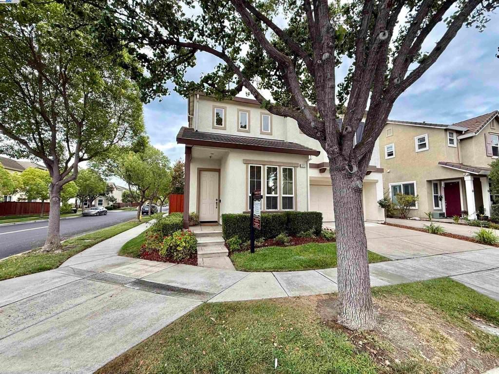 2712 Chocolate St, Pleasanton, CA 94588