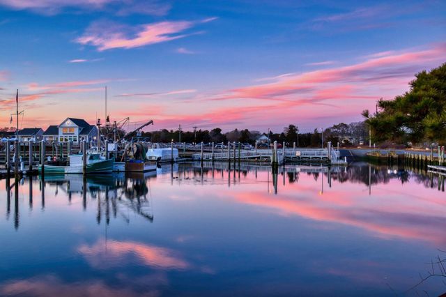 27 Saquatucket Bluffs Road, Harwich Port, MA 02646