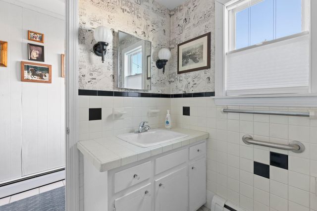 27 Saquatucket Bluffs Road, Harwich Port, MA 02646