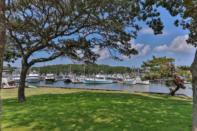 27 Saquatucket Bluffs Road, Harwich Port, MA 02646
