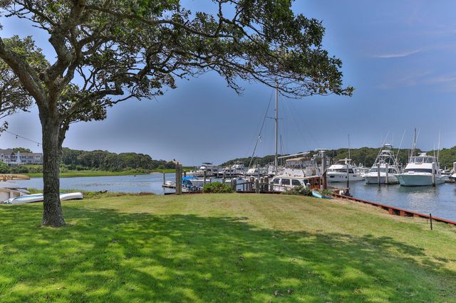 27 Saquatucket Bluffs Road, Harwich Port, MA 02646