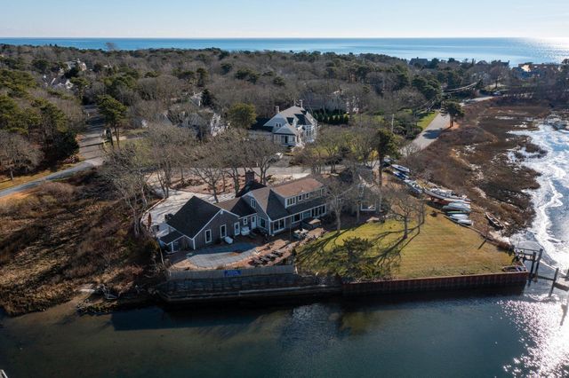 27 Saquatucket Bluffs Road, Harwich Port, MA 02646