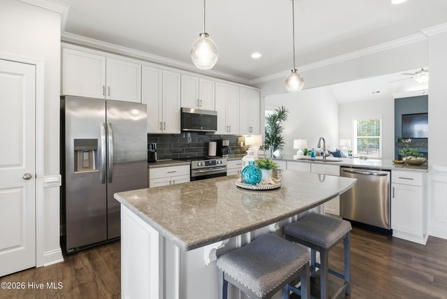 1121 Spincast Road, Southport, NC 28461