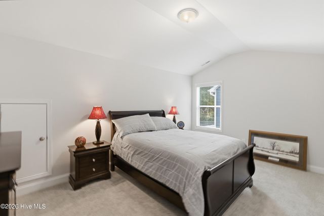 1121 Spincast Road, Southport, NC 28461